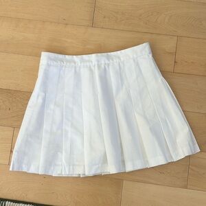 Aritzia Sunday Best pleated mini tennis skirt